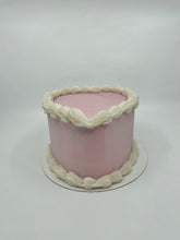 Load image into Gallery viewer, 8&quot; Heart Cake (Serves 15-20 People)
